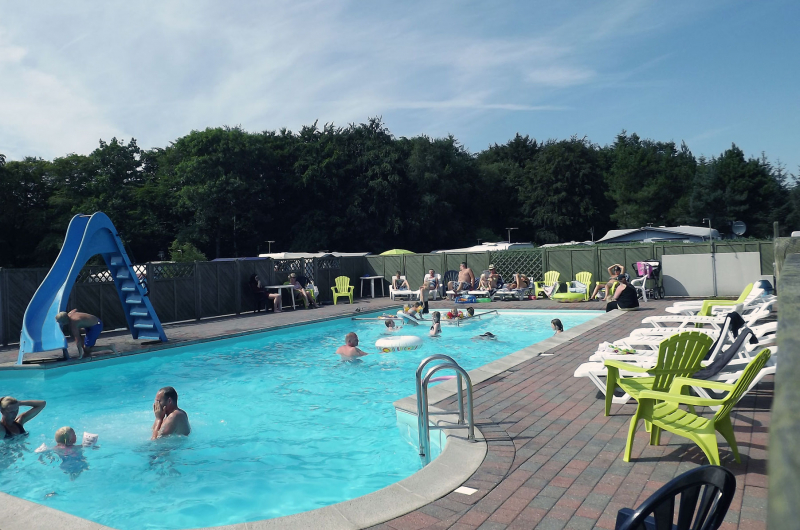 Hier vind je een verwarmd zwembad!